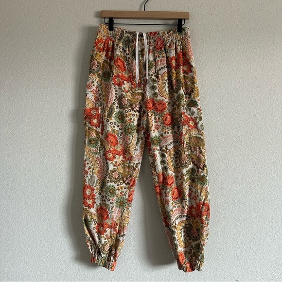 Urban outfitters multicolored Penelope floral corduroy high rise joggers - Picture 2 of 7